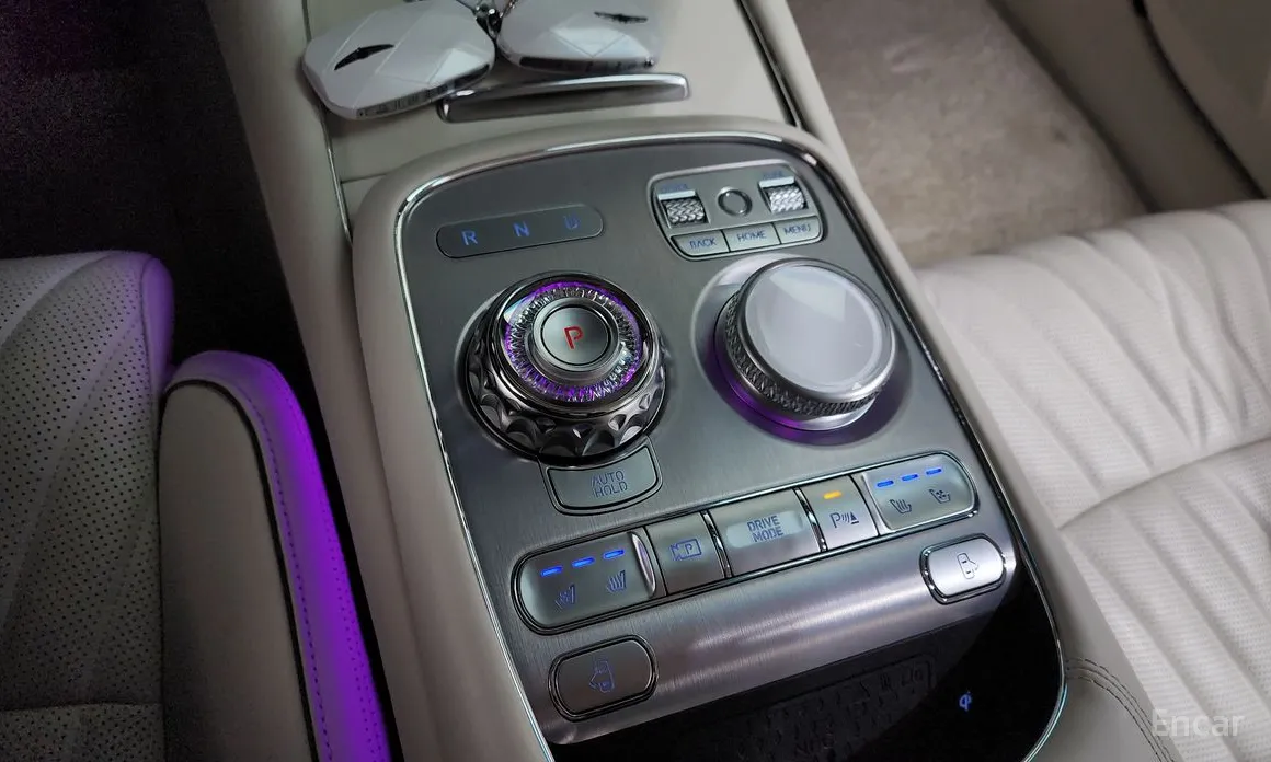 Фото 9 - Genesis G90