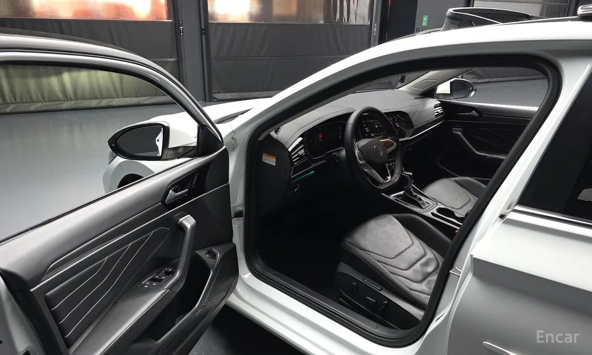 Фото 10 - Volkswagen Jetta