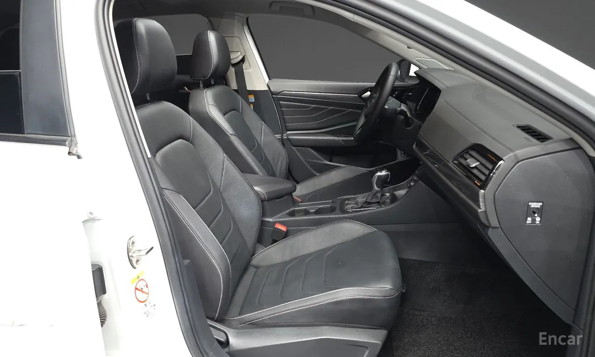 Фото 11 - Volkswagen Jetta