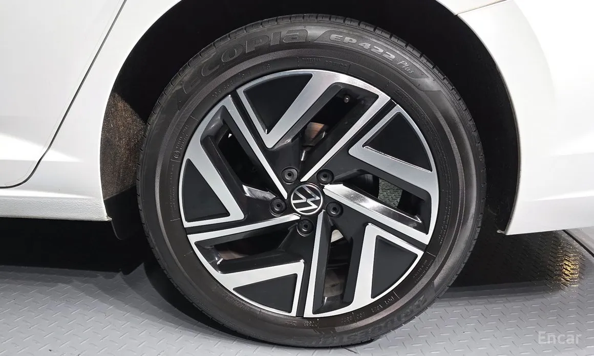 Фото 5 - Volkswagen Jetta