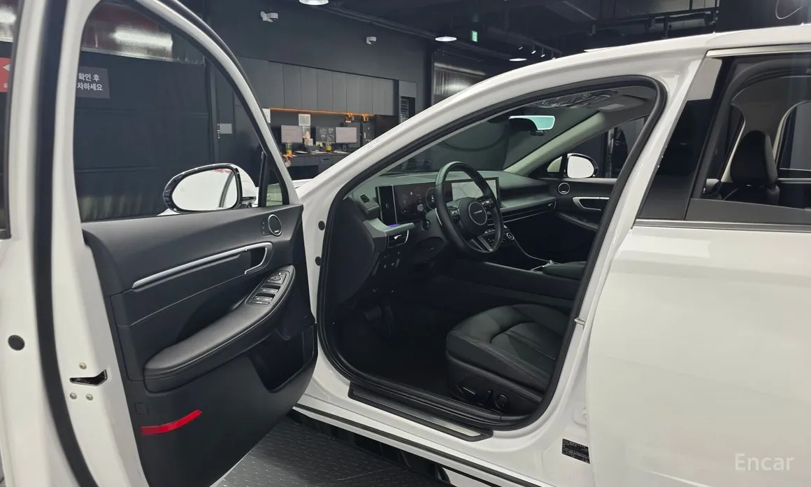 Фото 11 - Hyundai Sonata