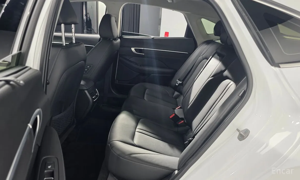 Фото 12 - Hyundai Sonata