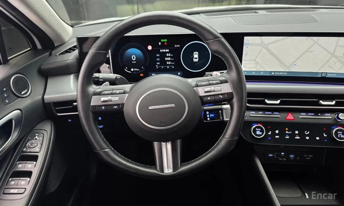 Фото 13 - Hyundai Sonata