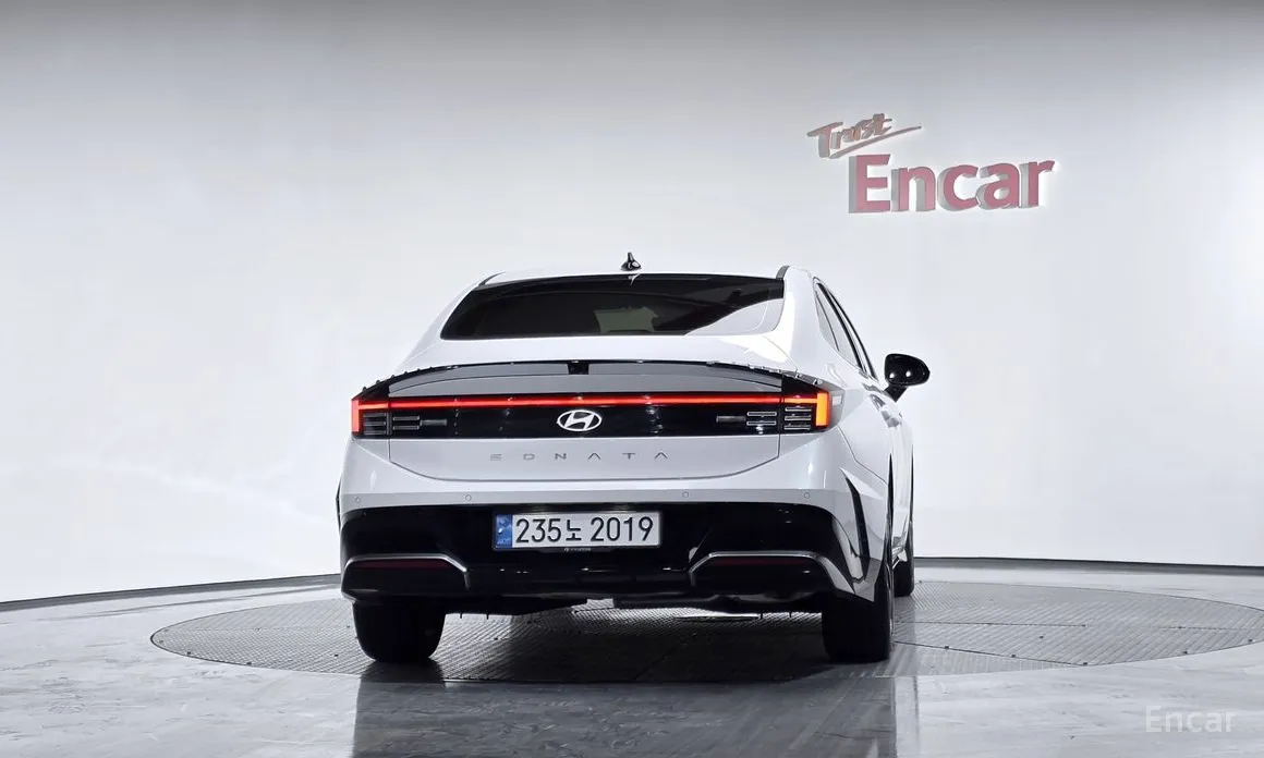 Фото 4 - Hyundai Sonata