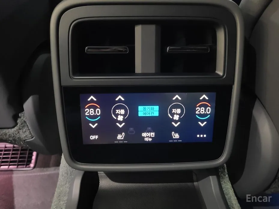 Фото 13 - Porsche Taycan