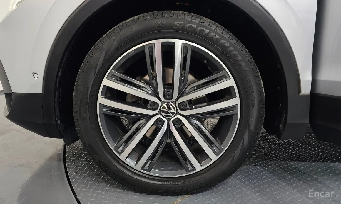 Фото 5 - Volkswagen Tiguan