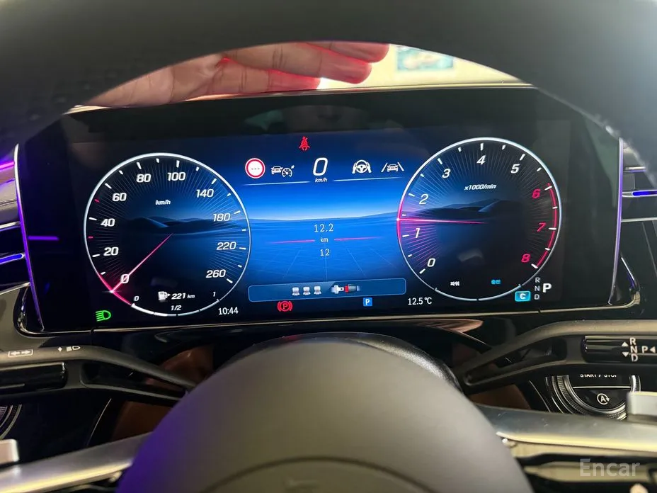 Фото 6 - Mercedes-Benz E-Class