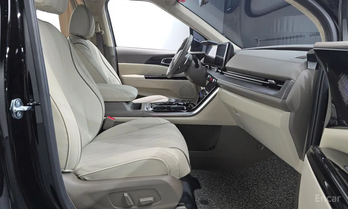 Фото 11 - Kia Carnival