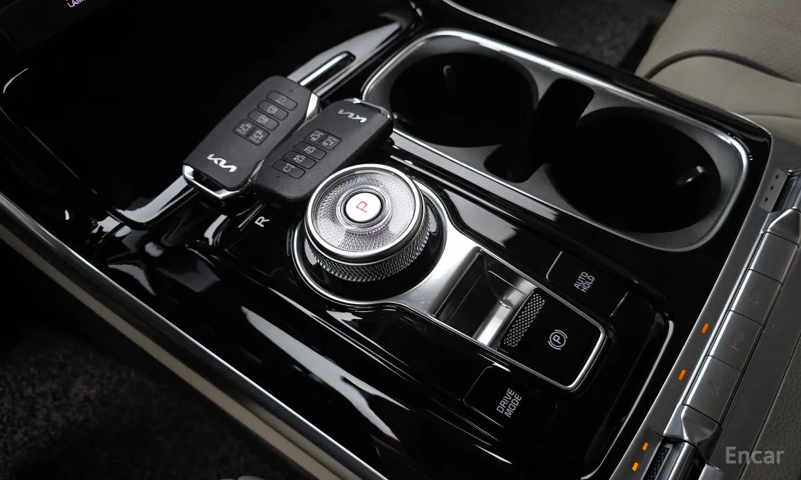 Фото 9 - Kia Carnival