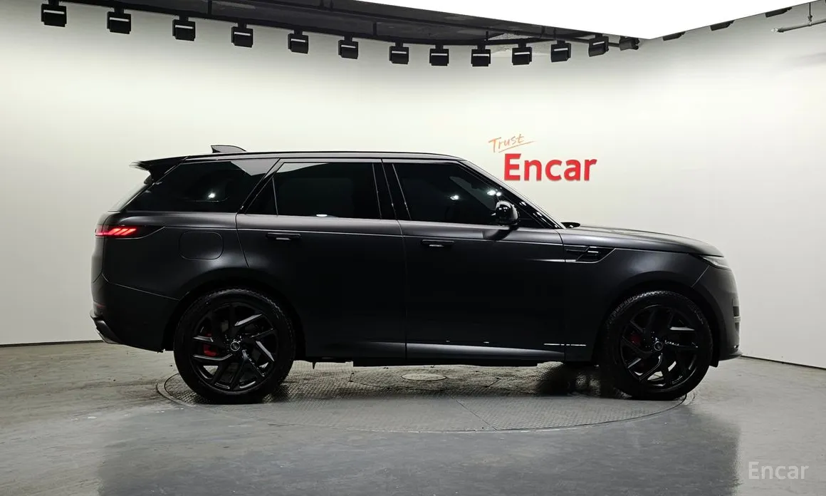 Land Rover Range Rover Sport 2022 P550E Dynamic HSE