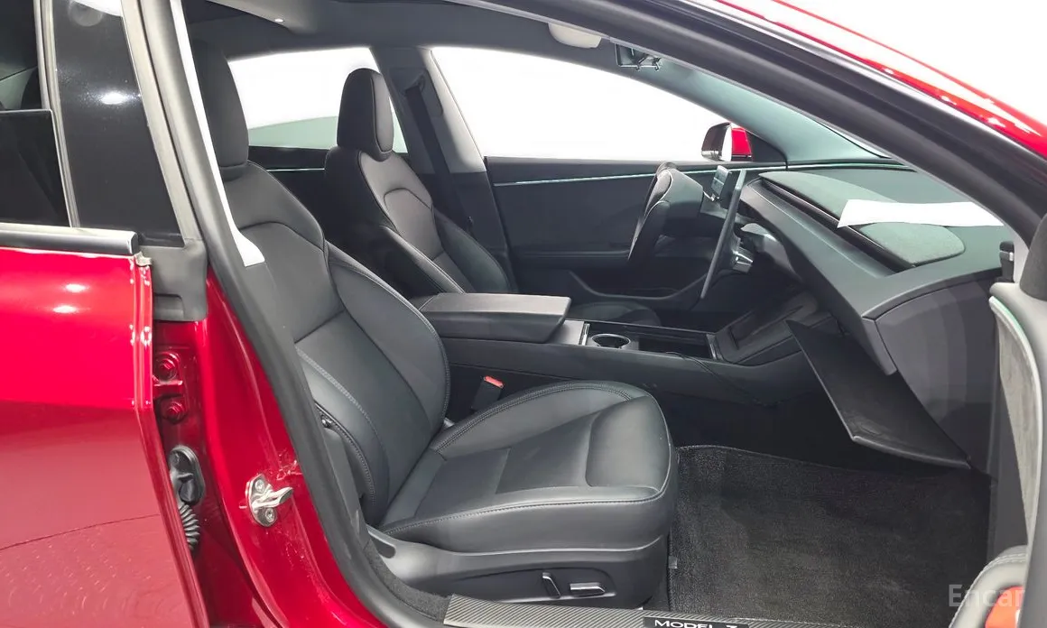 Фото 11 - Tesla Model 3