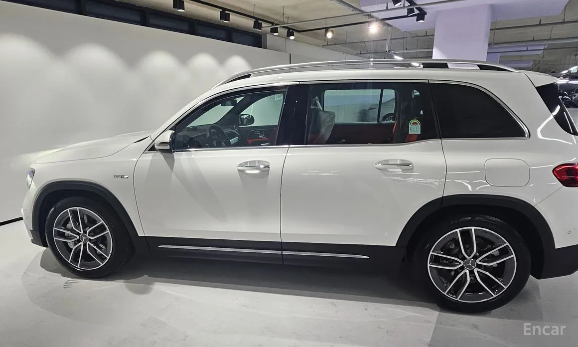 Mercedes-Benz GLB-Class 2020 AMG GLB35 4MATIC