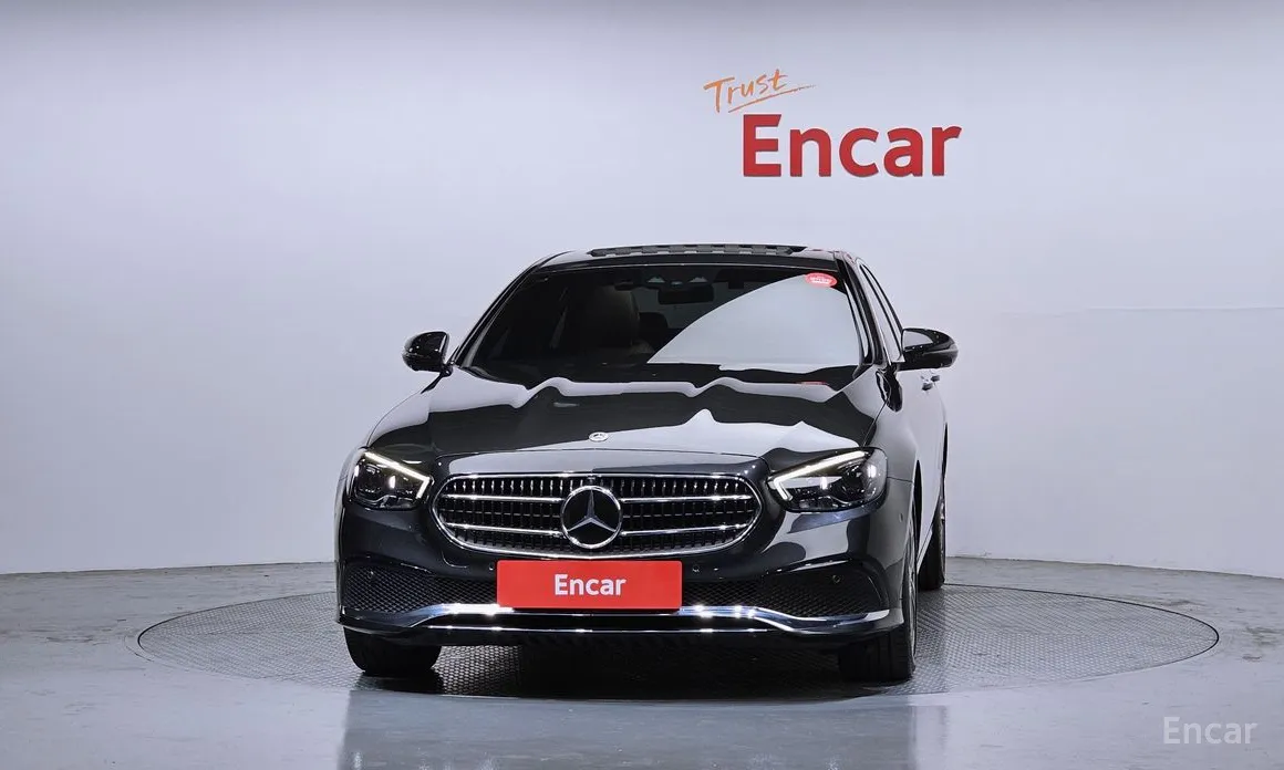 Фото 3 - Mercedes-Benz E-Class