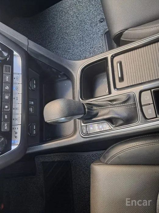 Photo 13 - Hyundai Sonata