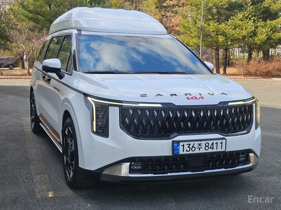 Фото 2 - Kia Carnival