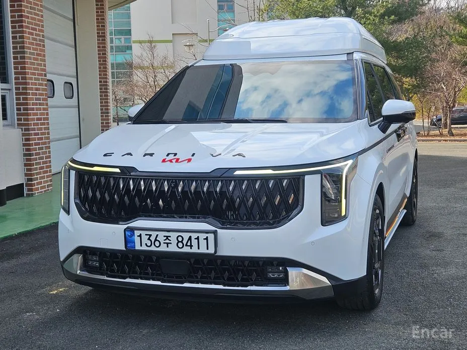 Фото 3 - Kia Carnival