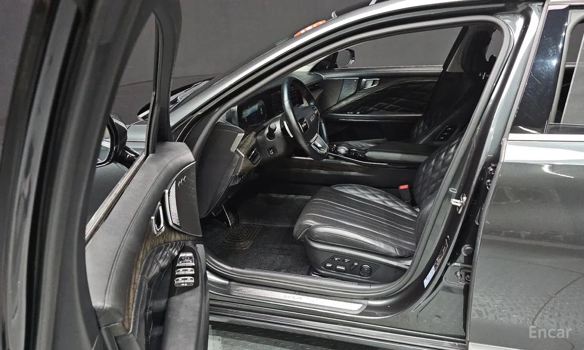 Фото 10 - Kia K8