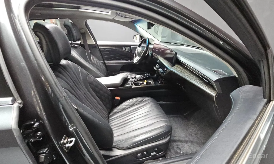 Фото 11 - Kia K8