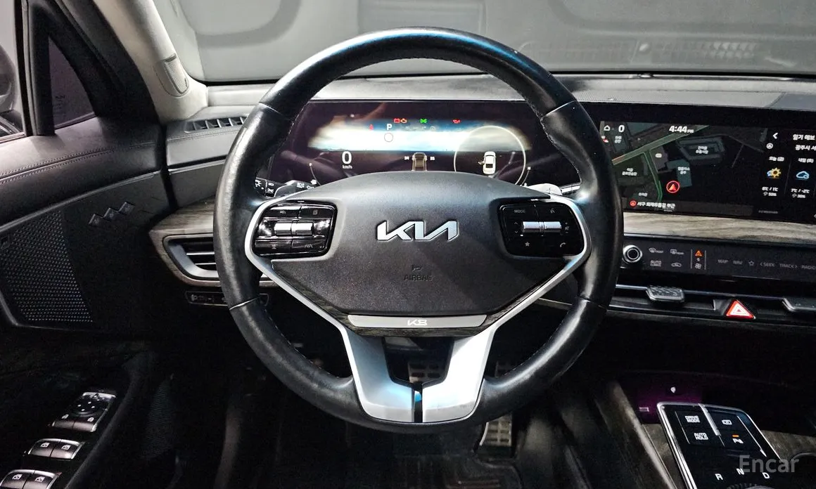 Фото 13 - Kia K8