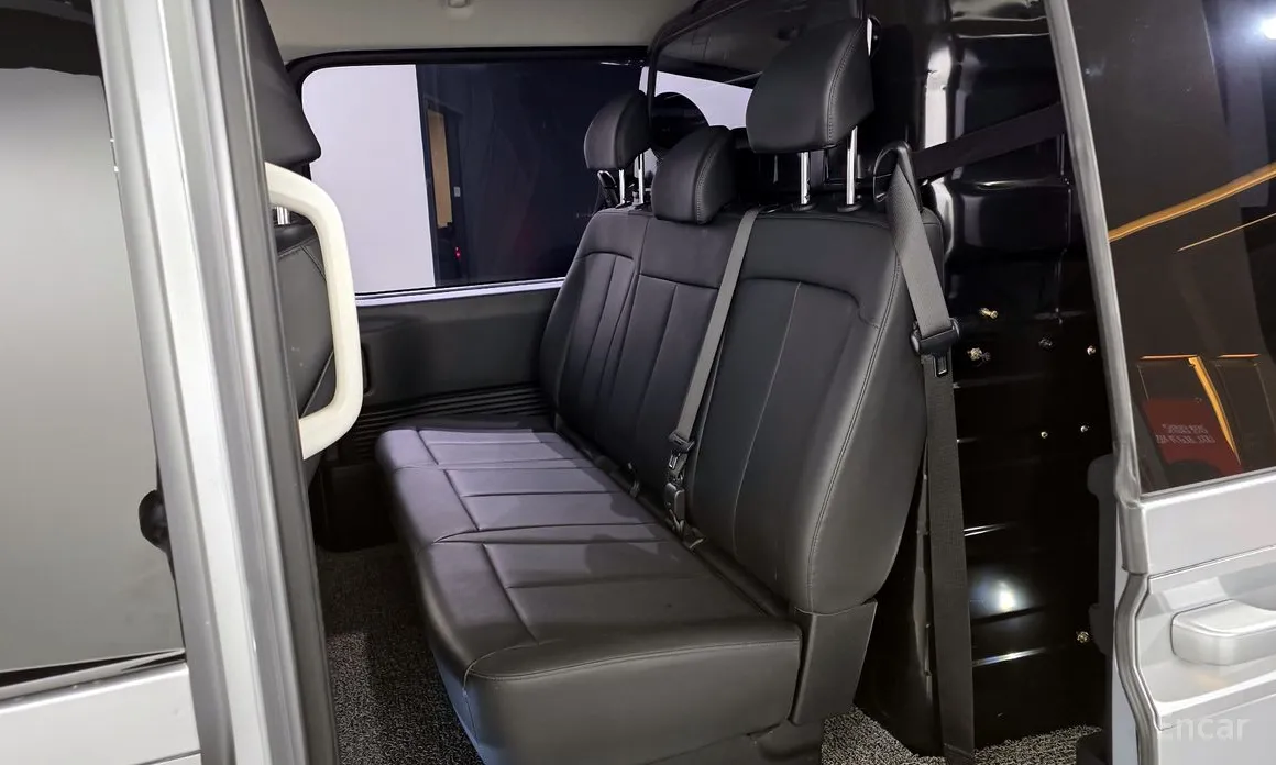 Фото 11 - Hyundai Staria