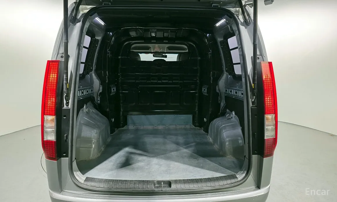 Фото 20 - Hyundai Staria