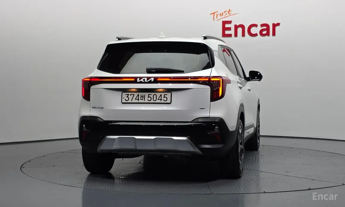 Фото 4 - Kia Seltos