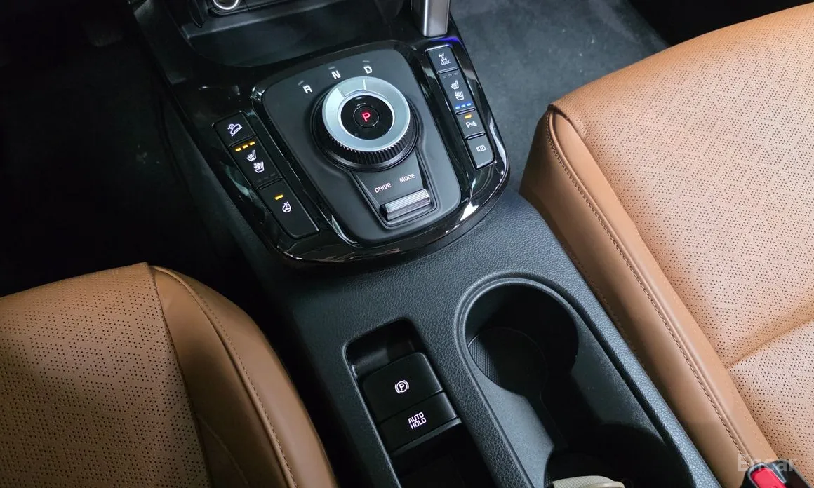 Фото 9 - Kia Seltos