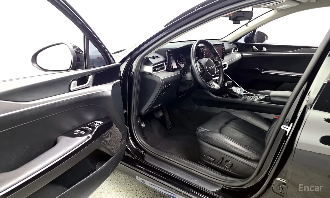 Фото 10 - Kia K5