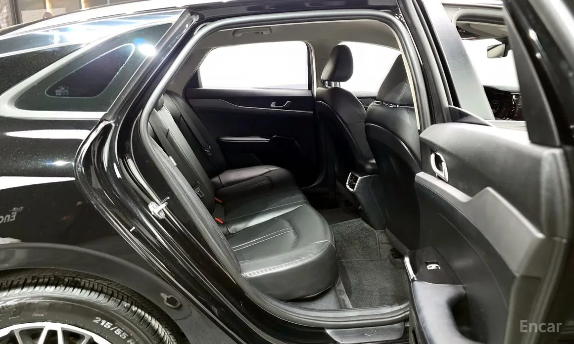 Фото 12 - Kia K5