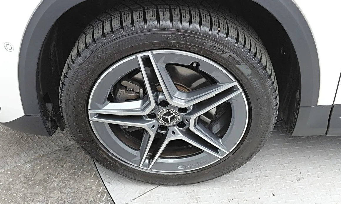 Фото 19 - Mercedes-Benz GLA-Class