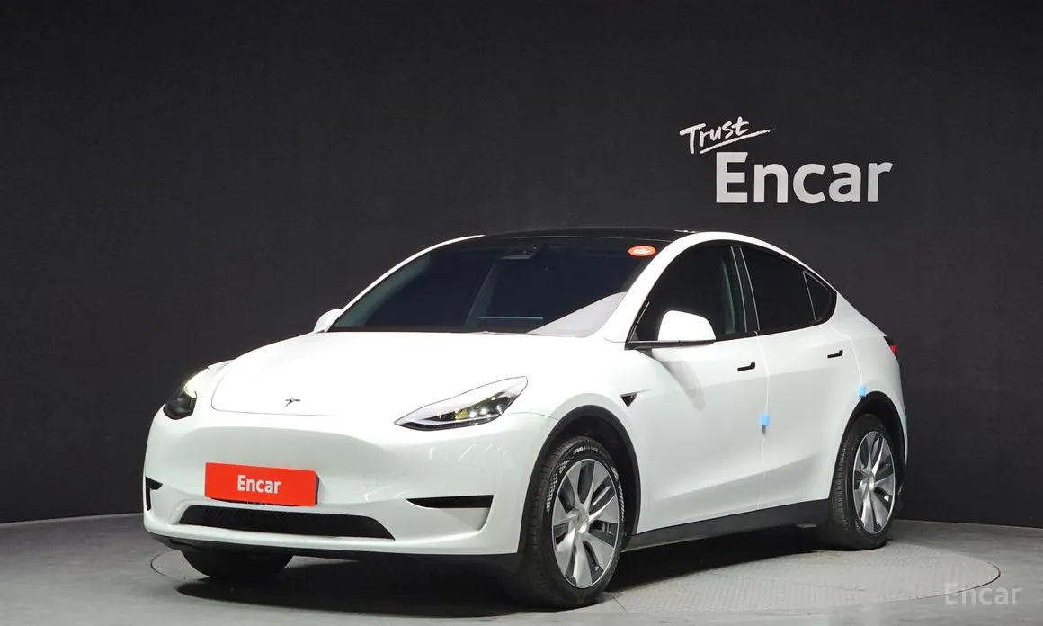 Фото 1 - Tesla Model Y