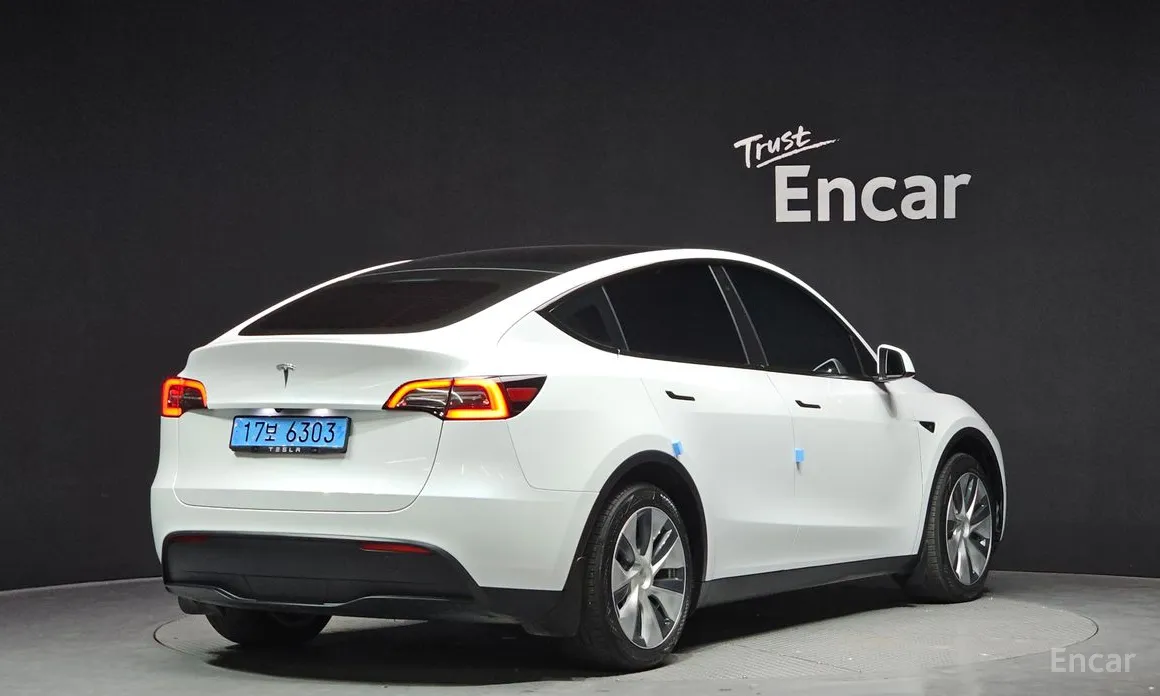 Фото 2 - Tesla Model Y