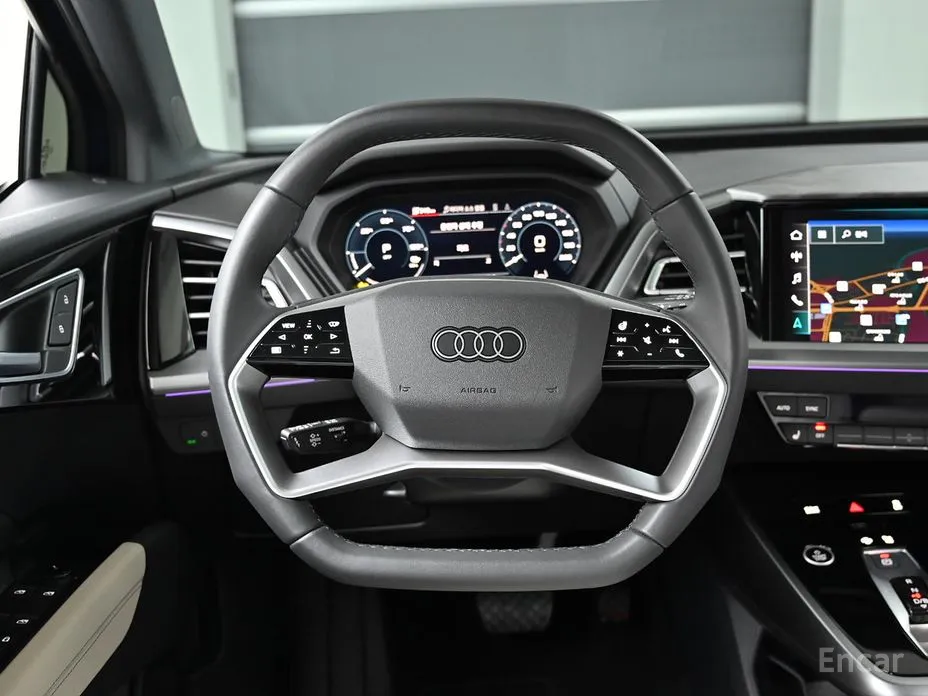 Фото 13 - Audi Q4 e-tron