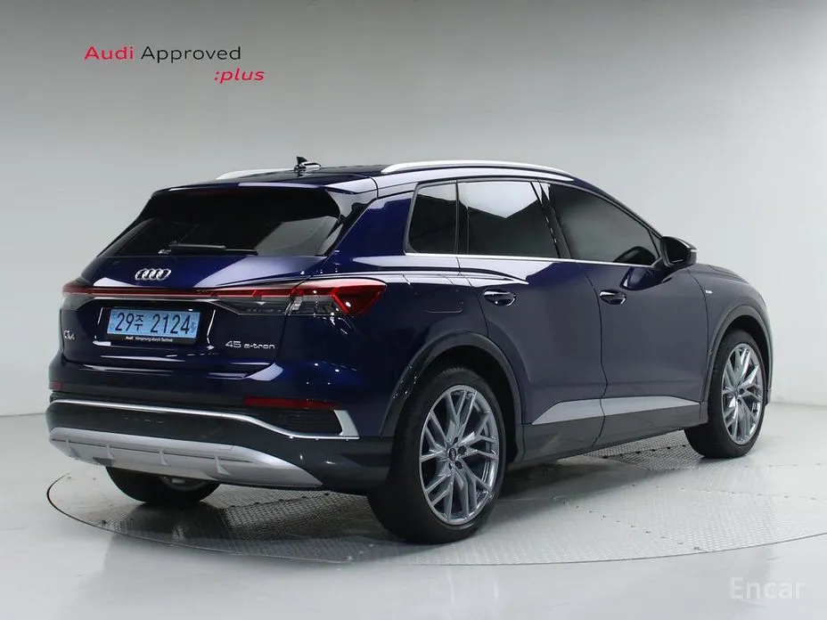 Фото 2 - Audi Q4 e-tron