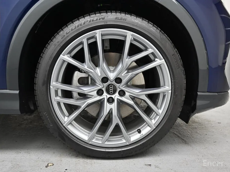 Фото 5 - Audi Q4 e-tron