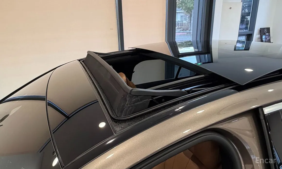 Фото 17 - Mercedes-Benz E-Class