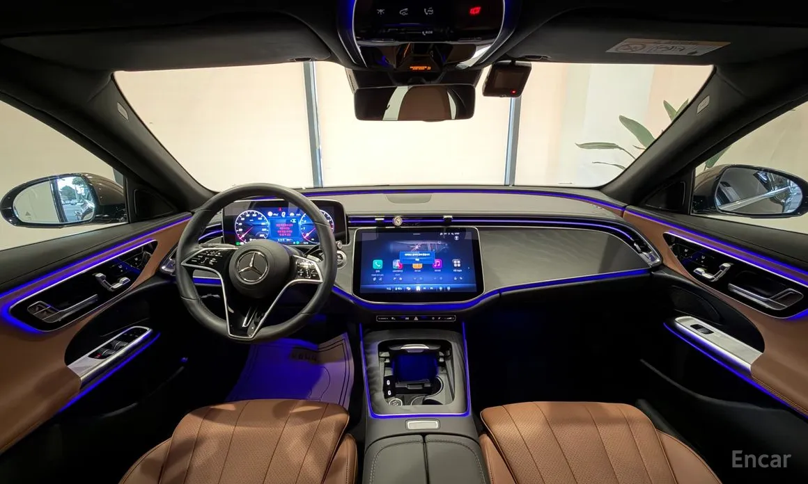 Фото 7 - Mercedes-Benz E-Class