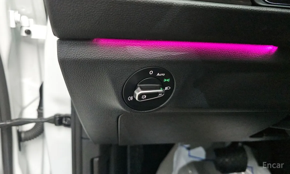 Photo 13 - Volkswagen Jetta