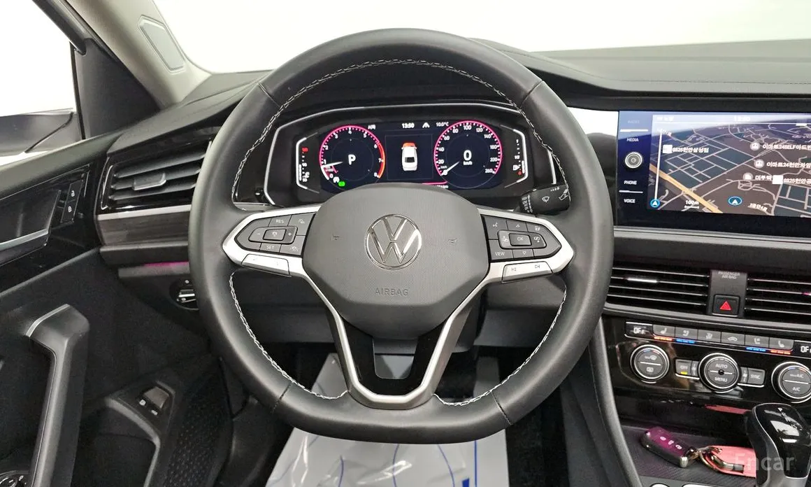 Photo 14 - Volkswagen Jetta