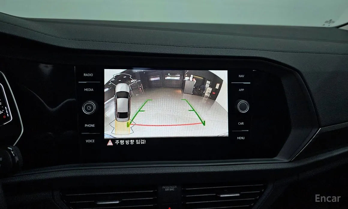 Photo 17 - Volkswagen Jetta