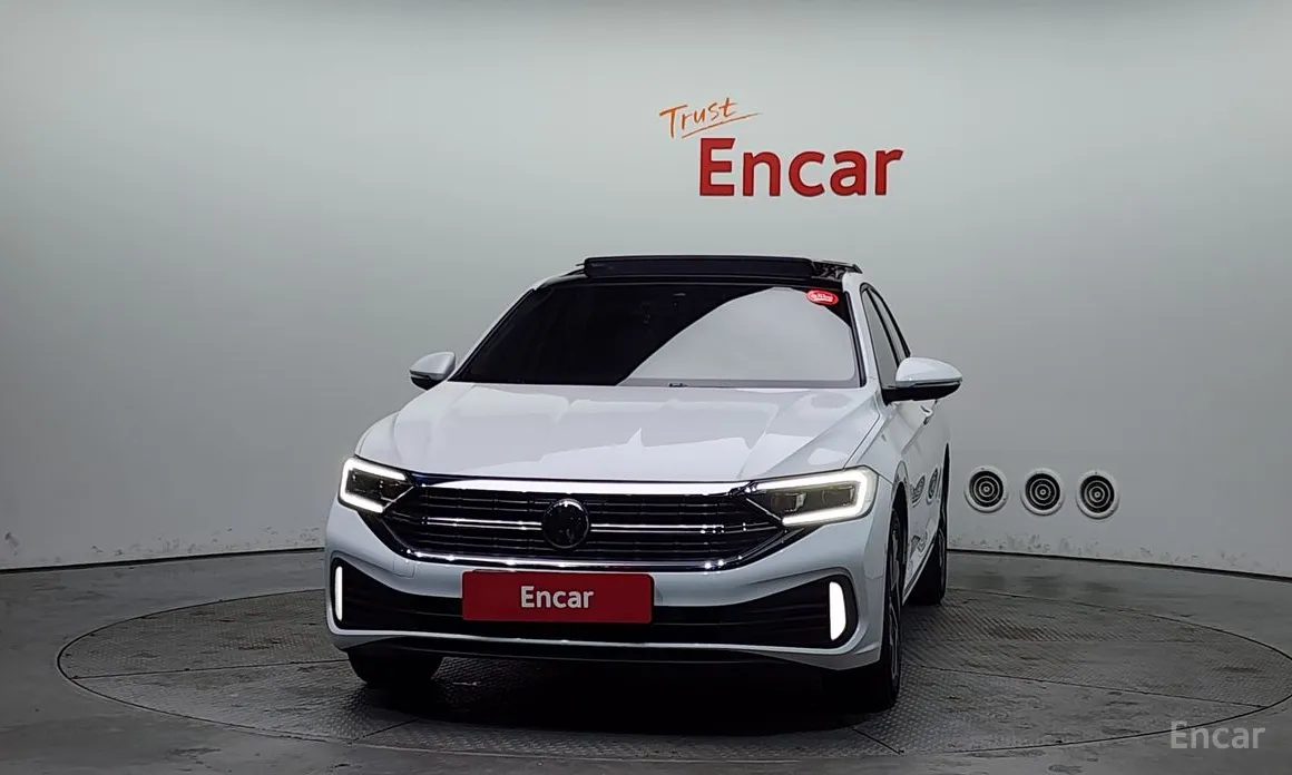 Photo 3 - Volkswagen Jetta