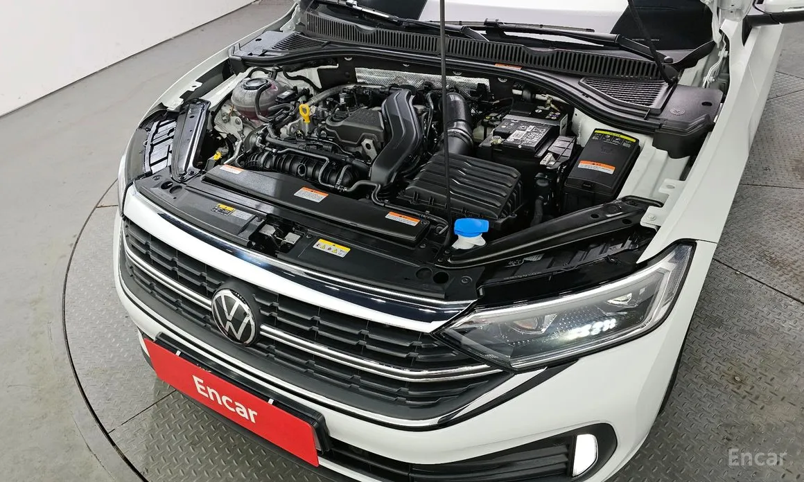 Photo 6 - Volkswagen Jetta