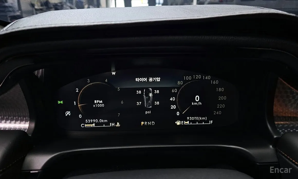 Фото 8 - Lincoln Aviator