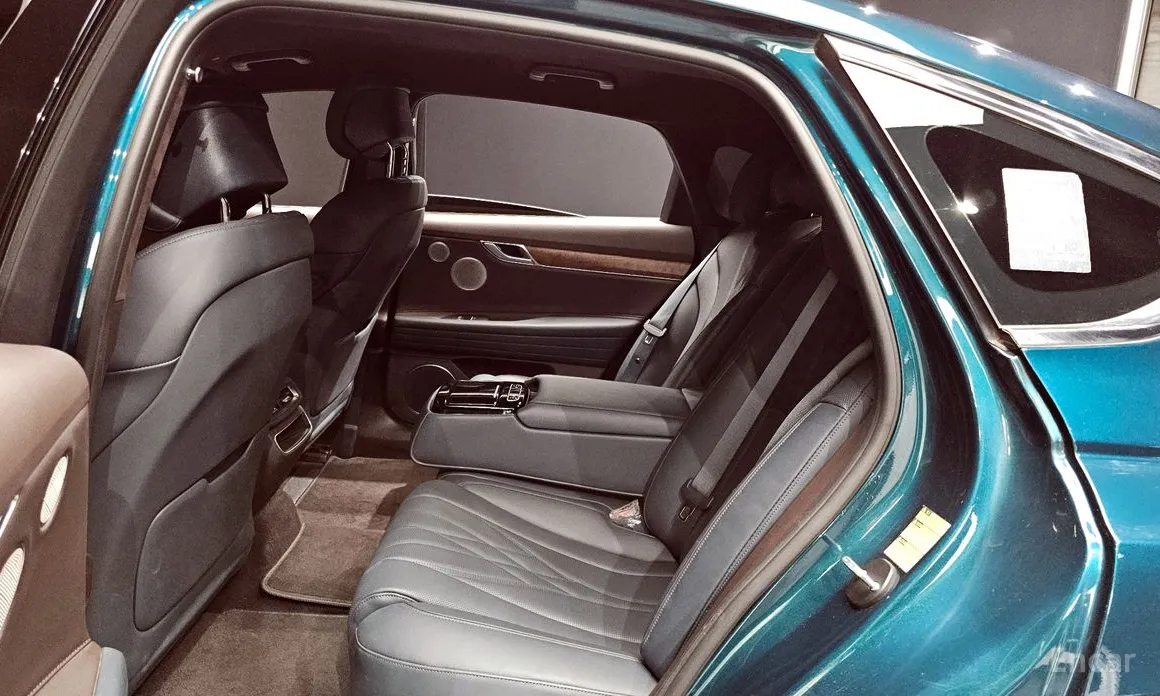 Фото 12 - Genesis G80