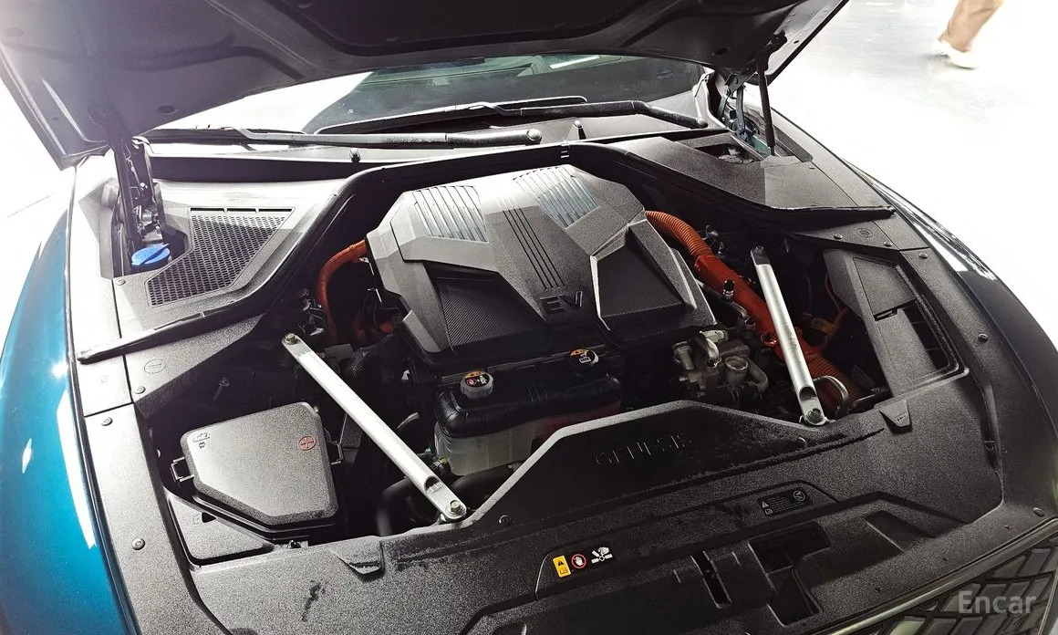 Фото 6 - Genesis G80