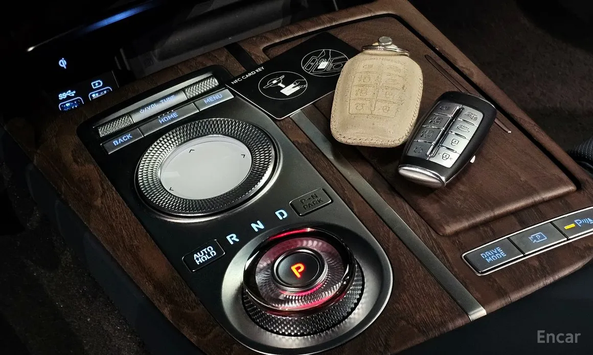 Фото 9 - Genesis G80