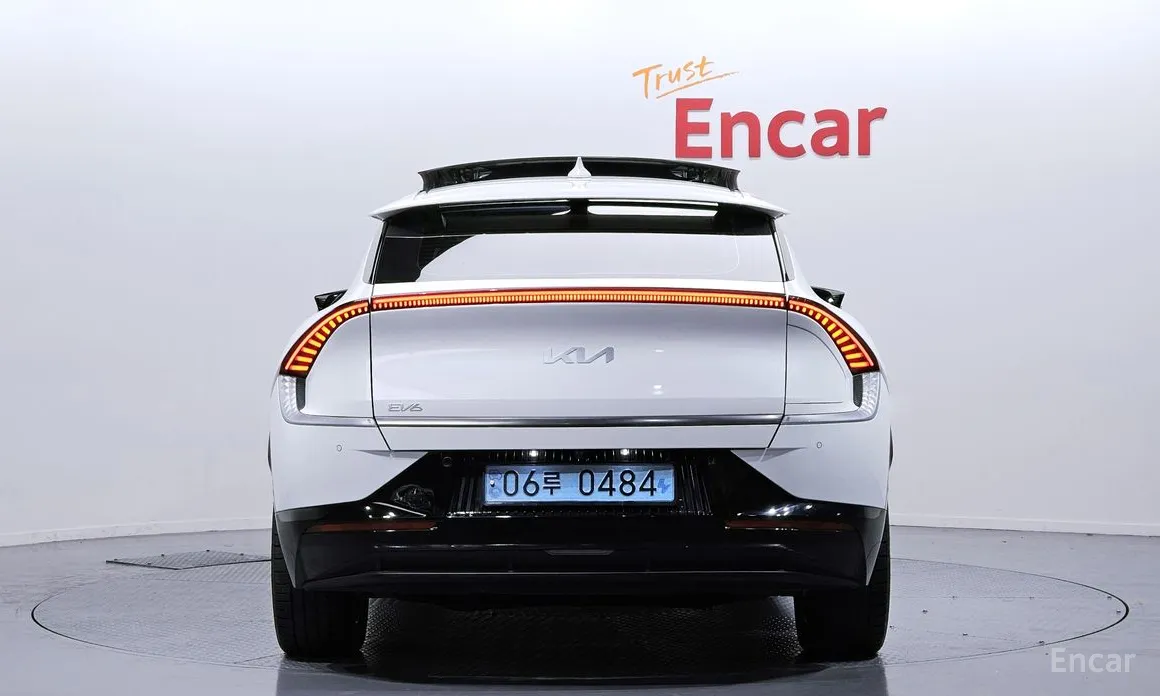 Фото 4 - Kia EV6