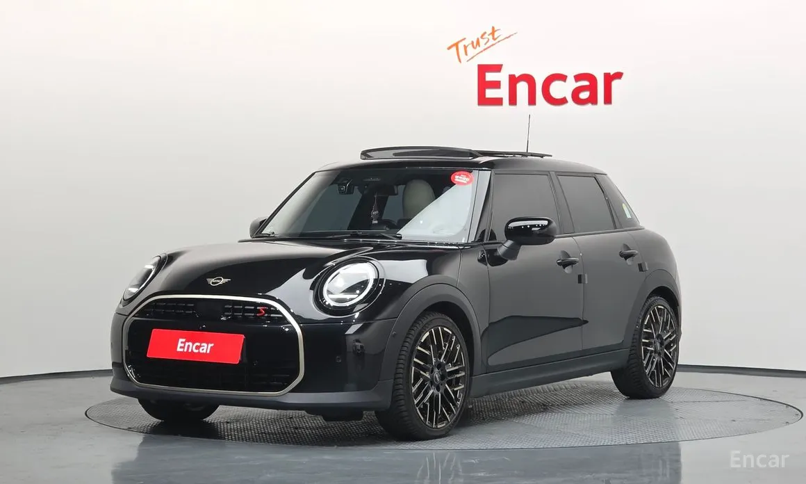 Фото 2 - Mini Cooper