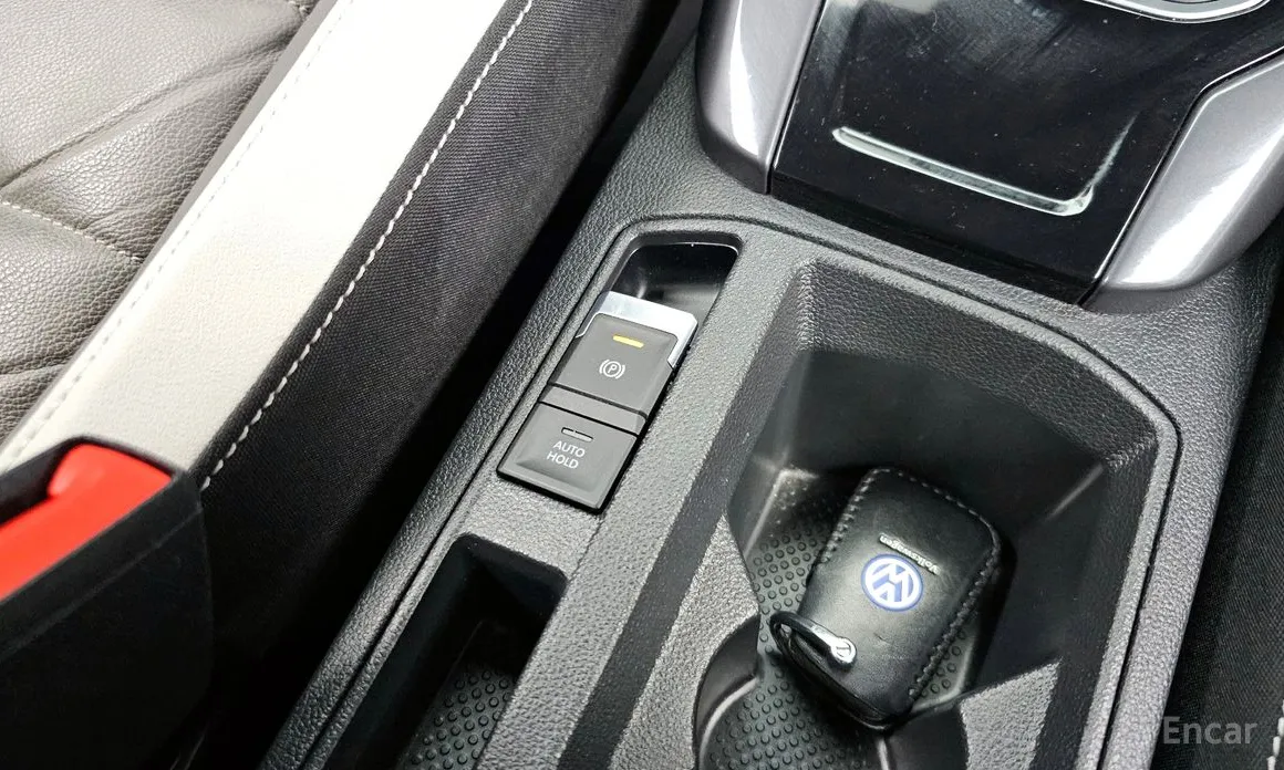 Фото 18 - Volkswagen T-Roc