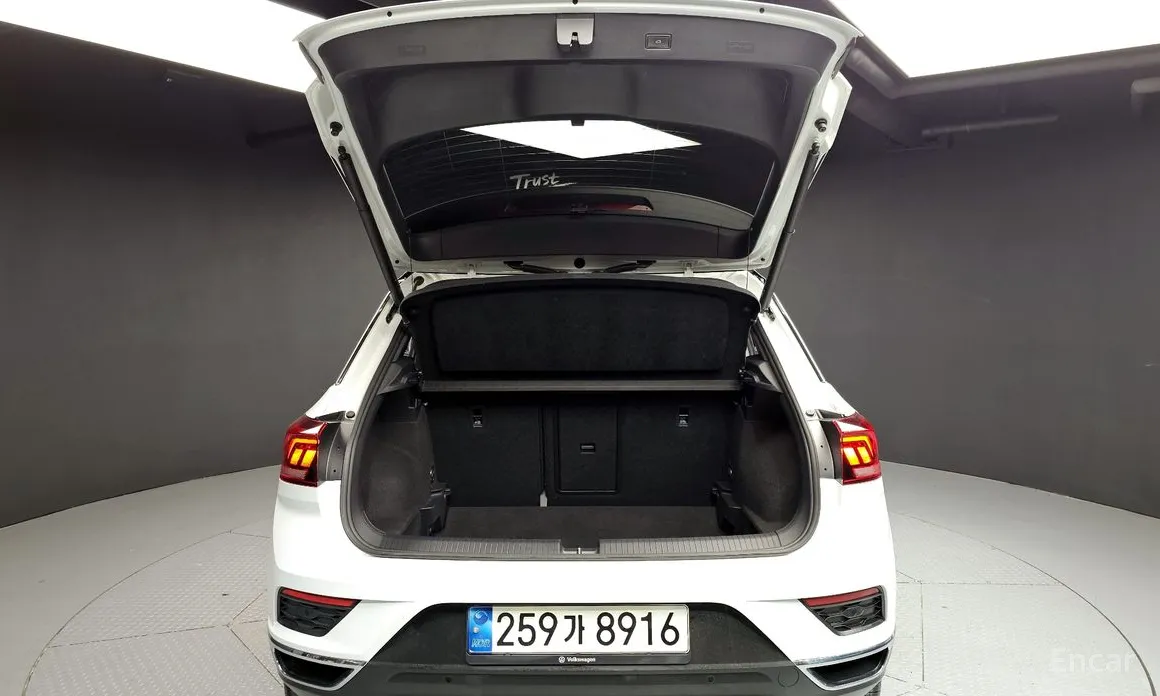 Фото 20 - Volkswagen T-Roc